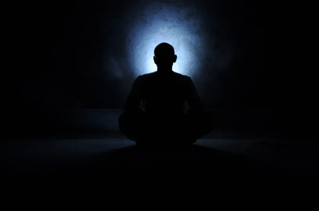 Spirit Signs: 10 Signs a Spirit Is Trying to Warn You 